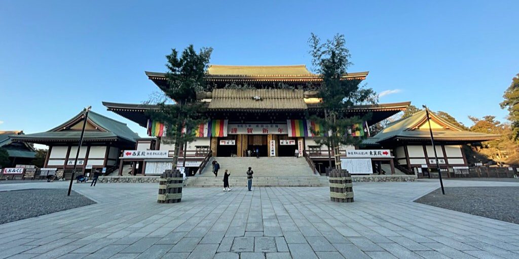 成田山新勝寺の大本堂